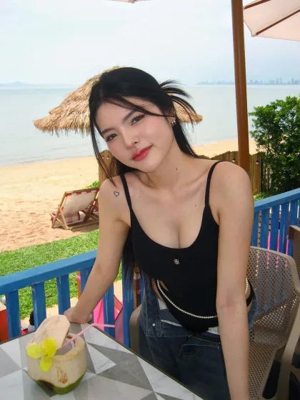 Guadalupe photo 5 in Bangkok: 27 years old, slim, black hair, 171 cm, 51 kg, C bust