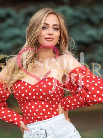Edilma photo 1 in Weiden in der Oberpfalz: 27 years old, arab, slim, blonde hair, 168 cm, 53 kg, Medium bust