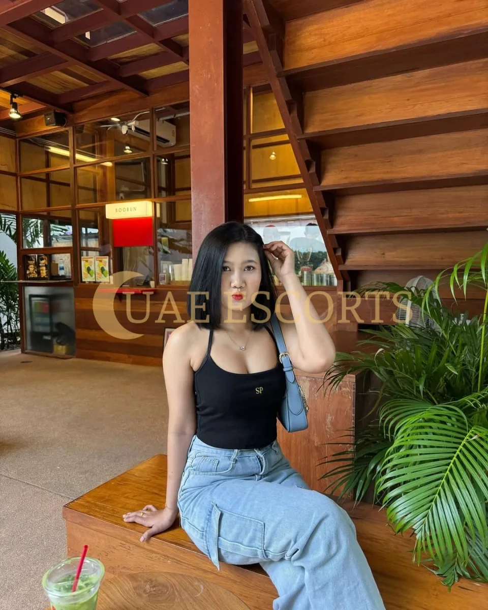 Elba photo 3 in Amsterdam: 22 years old, asian, black hair, 158 cm, 60 kg, Large bust