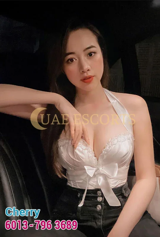 Elizaveta photo 1 in Saint-Brieuc: 25 years old, asian, curvy, black hair, 160 cm, 47 kg, Large bust