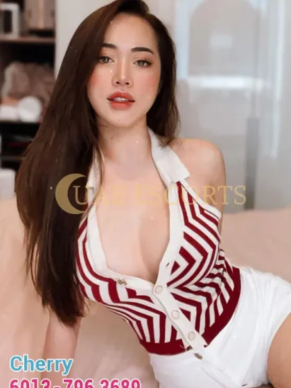 Elizaveta photo 2 in Saint-Brieuc: 25 years old, asian, curvy, black hair, 160 cm, 47 kg, Large bust
