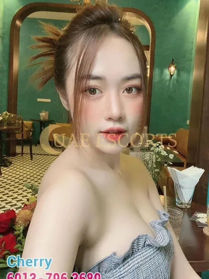 Elizaveta photo 4 in Saint-Brieuc: 25 years old, asian, curvy, black hair, 160 cm, 47 kg, Large bust