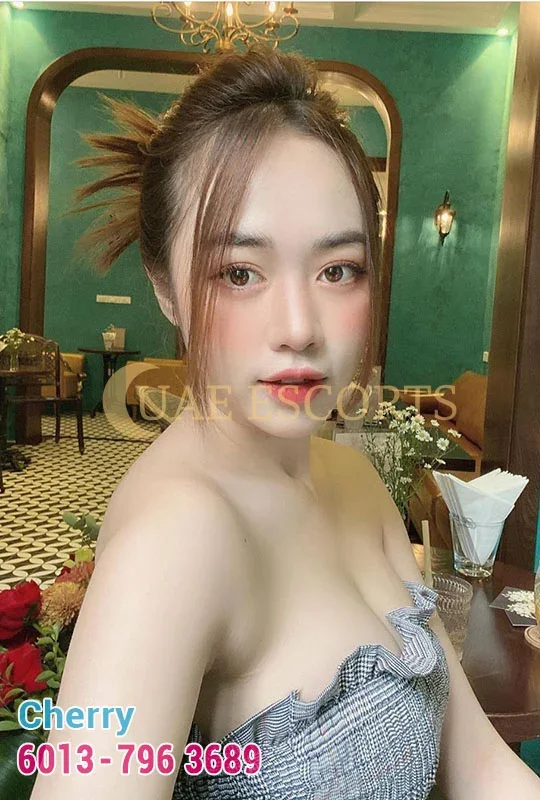 Elizaveta photo 4 in Saint-Brieuc: 25 years old, asian, curvy, black hair, 160 cm, 47 kg, Large bust