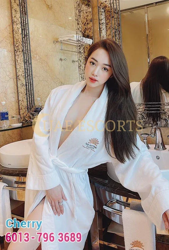 Elizaveta photo 6 in Saint-Brieuc: 25 years old, asian, curvy, black hair, 160 cm, 47 kg, Large bust