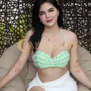 Emilianna photo 6 in Bad Tölz: 35 years old, asian, curvy, black hair, 50 kg, Large bust