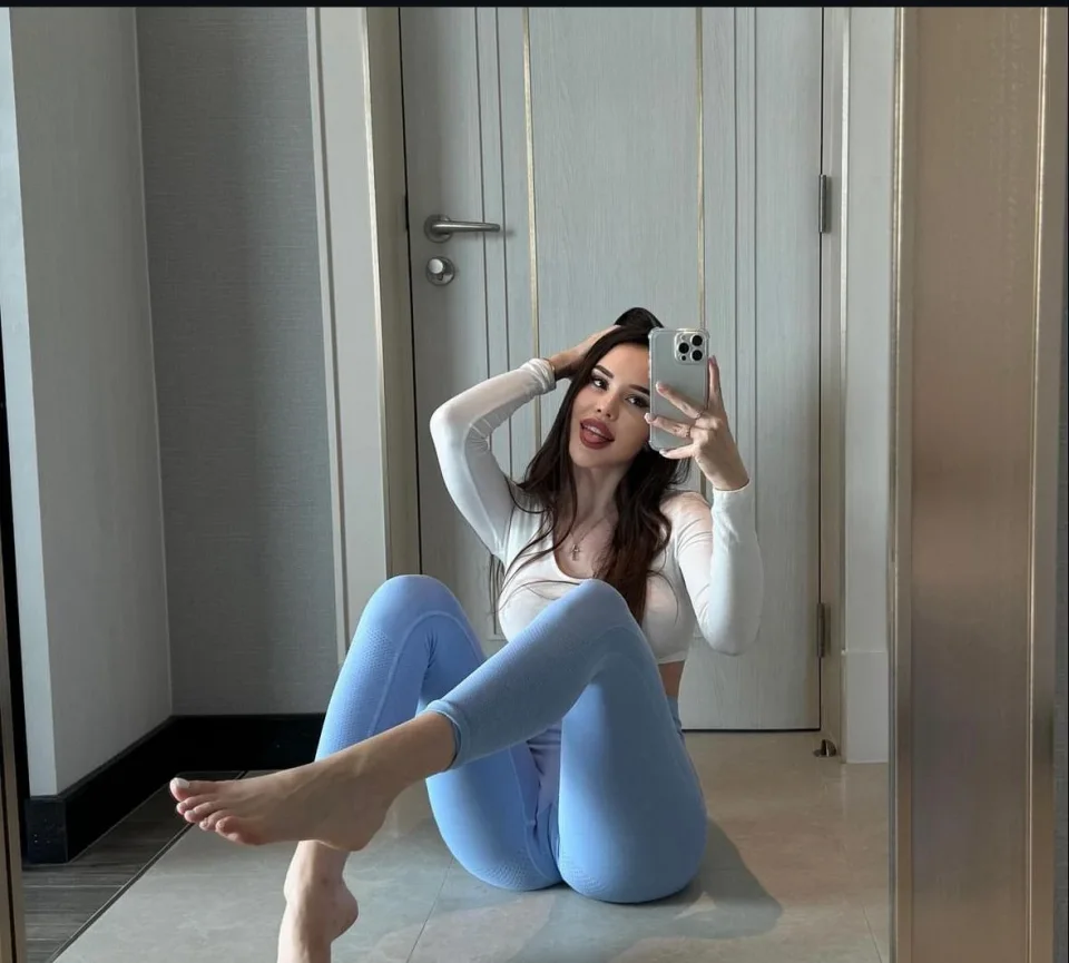 Leonie photo 1 in Bangkok: 29 years old, regular, black hair, 165 cm, 62 kg, B bust