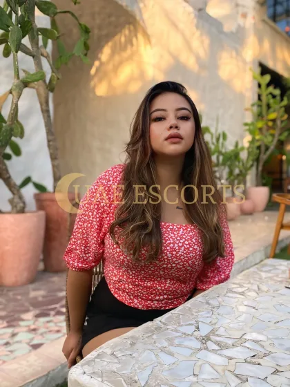 Enith photo 4 in Neuss: 26 years old, asian, curvy, brown hair, 155 cm, 60 kg, Large bust
