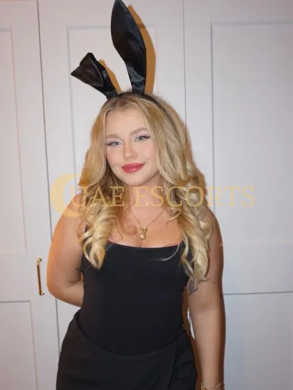 Erlin photo 3 in Esslingen am Neckar: 24 years old, brown hair, 167 cm, 54 kg, Large bust