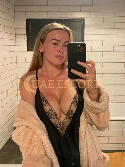 Esja photo 4 in Karlsruhe: 27 years old, regular, blonde hair, 169 cm, 65 kg, Medium bust