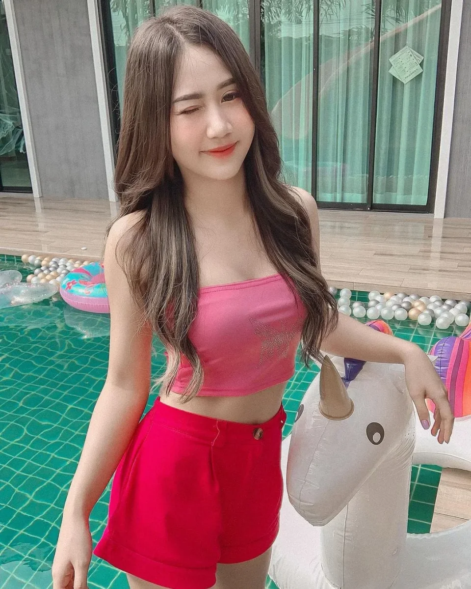 Astrid photo 6 in Bangkok: 25 years old, slim, black hair, 167 cm, 50 kg, C bust