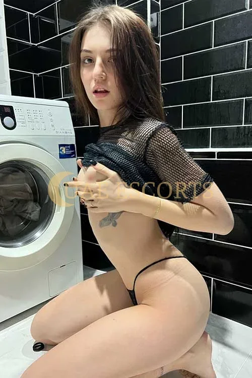 Eugenie photo 6 in Lille: 23 years old, slim, black hair, 168 cm, 59 kg, Small bust