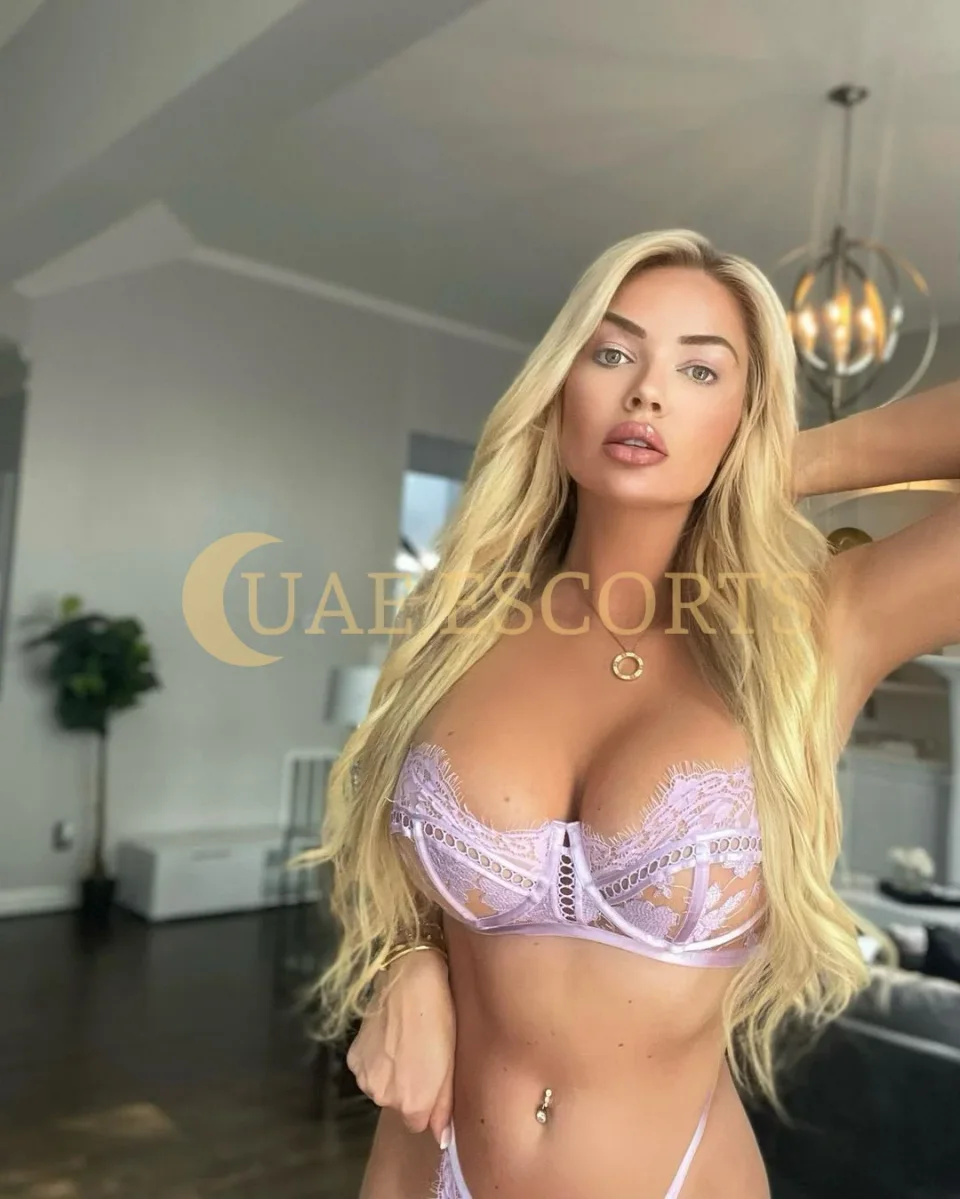Evangelia photo 2 in Utrecht: 26 years old, european, slim, blonde hair, 167 cm, 54 kg, Large bust