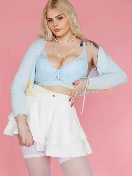 Eyfridur photo 3 in Lyon: 22 years old, european, slim, blonde hair, 179 cm, 65 kg, Large bust