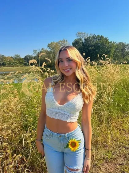 Eygerdur photo 2 in Leipzig: 28 years old, asian, regular, blonde hair, 167 cm, 70 kg, Large bust