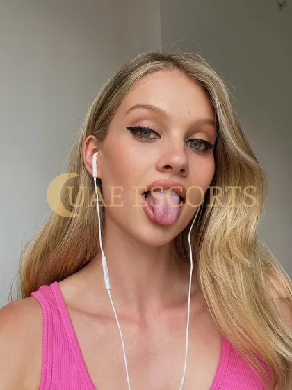 Эигло фото 1 - Paris, 22 года, стройная, блондинка, 171 см, 53 кг, грудь Medium