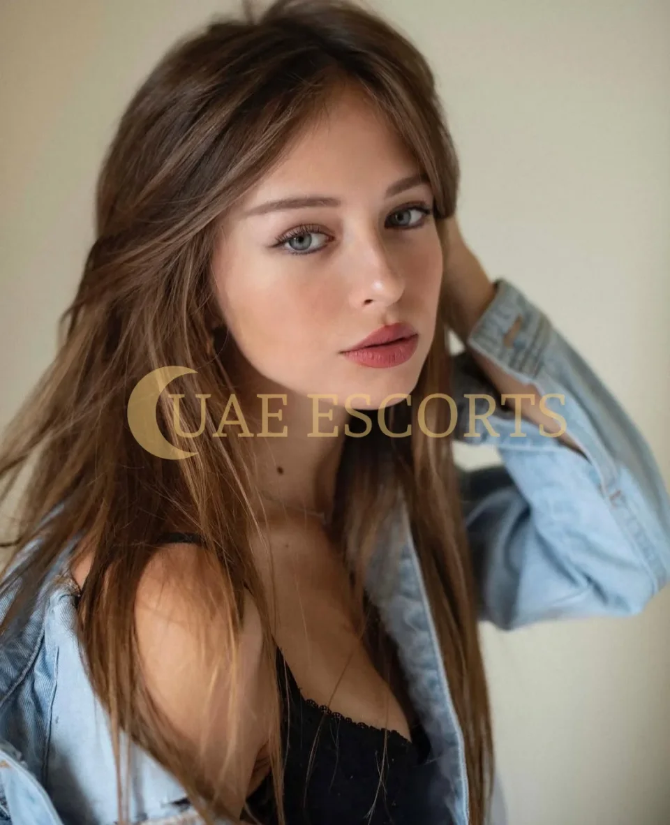 Фабиола фото 1 - Peterborough, 26 лет, стройная, шатенка, 168 см, 52 кг, грудь Medium