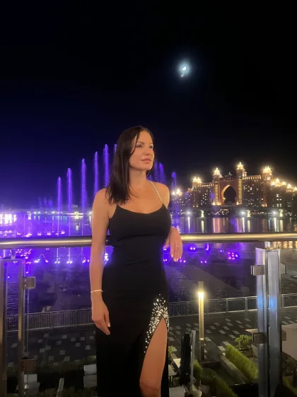 Delpha photo 3 in Bangkok: 37 years old, slim, black hair, 168 cm, 53 kg, C bust
