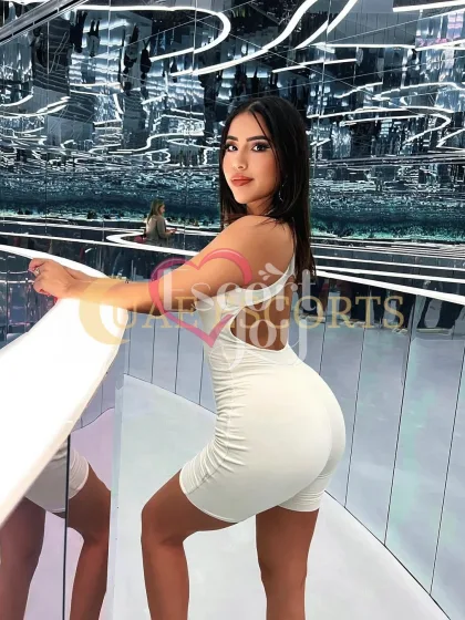Fatime photo 6 in Wiesbaden: 25 years old, regular, black hair, 165 cm, 51 kg, Large bust
