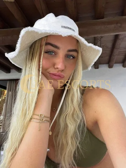 Februn photo 2 in Bamberg: 24 years old, european, slim, blonde hair, 168 cm, 53 kg, Medium bust