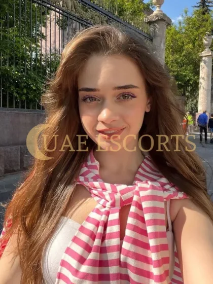 Фелиза фото 1 - Deventer, 20 лет, стройная, шатенка, 168 см, 53 кг, грудь Medium