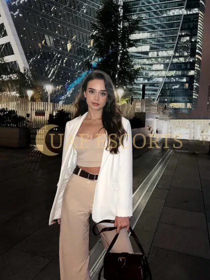 Фелиза фото 5 - Deventer, 20 лет, стройная, шатенка, 168 см, 53 кг, грудь Medium