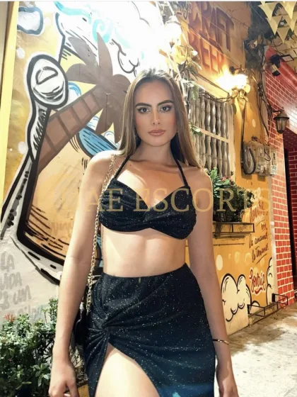 Finnbjorg photo 1 in Vienne: 26 years old, latina, slim, blonde hair, 160 cm, 50 kg, Medium bust