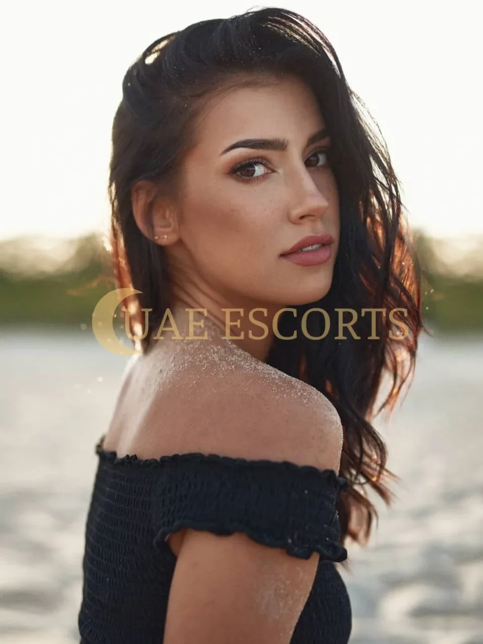 Fitore photo 2 in Birmingham: 25 years old, arab, slim, brown hair, 170 cm, 53 kg, Medium bust