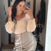 Florentine photo 1 in Nimes: 22 years old, arab, slim, brown hair, 168 cm, 54 kg, Medium bust
