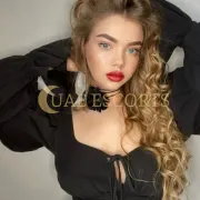 Folda photo 1 in Amsterdam: 21 years old, european, slim, brown hair, 168 cm, 52 kg, Medium bust