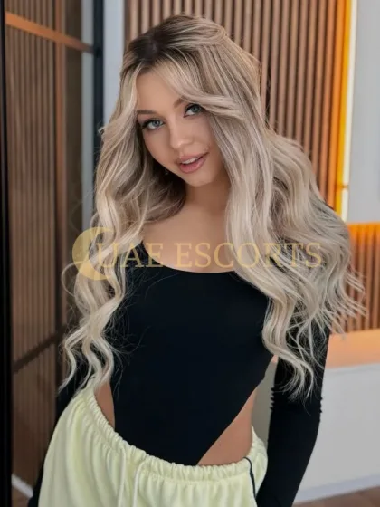 Francy photo 1 in Wakefield: 20 years old, european, slim, blonde hair, 169 cm, 53 kg, Medium bust