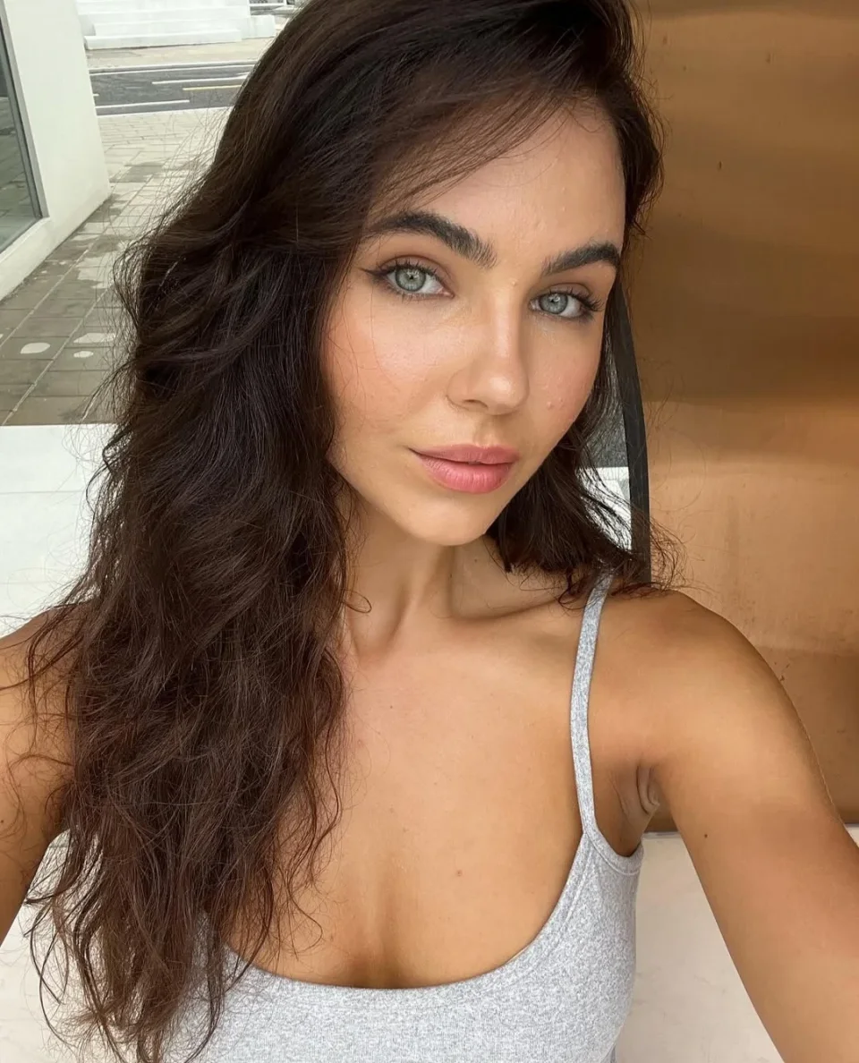 Roma photo 1 in Bangkok: 21 years old, european, slim, brown hair, 168 cm, 53 kg, B bust
