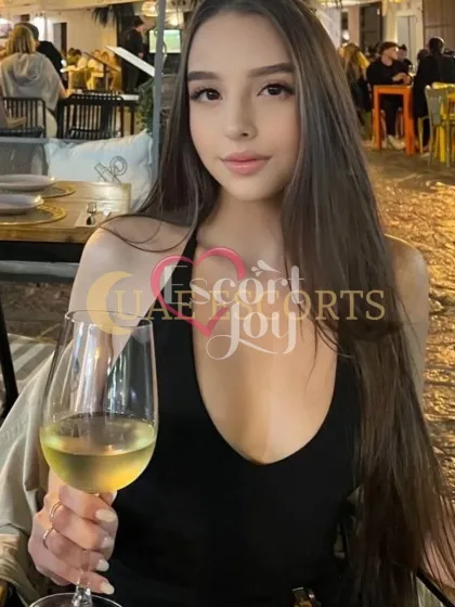 Fridleif photo 6 in Paris: 19 years old, slim, brunette, 165 cm, 47 kg, Medium bust