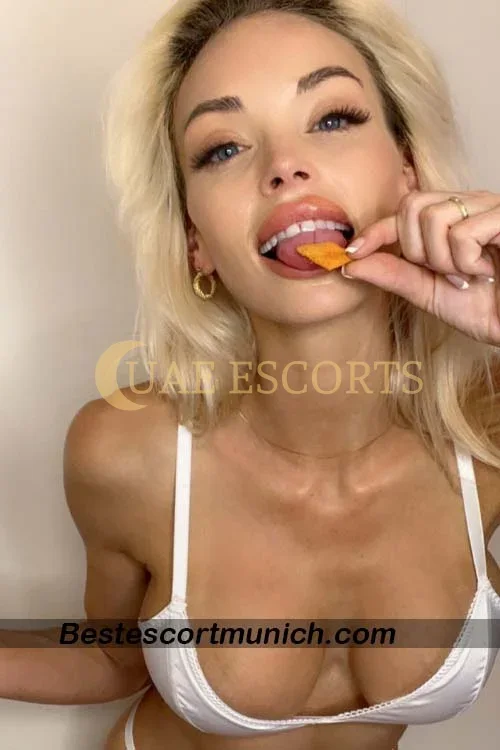 Fridmey photo 8 in Leicester: 27 years old, slim, blonde hair, 172 cm, 55 kg, Large bust