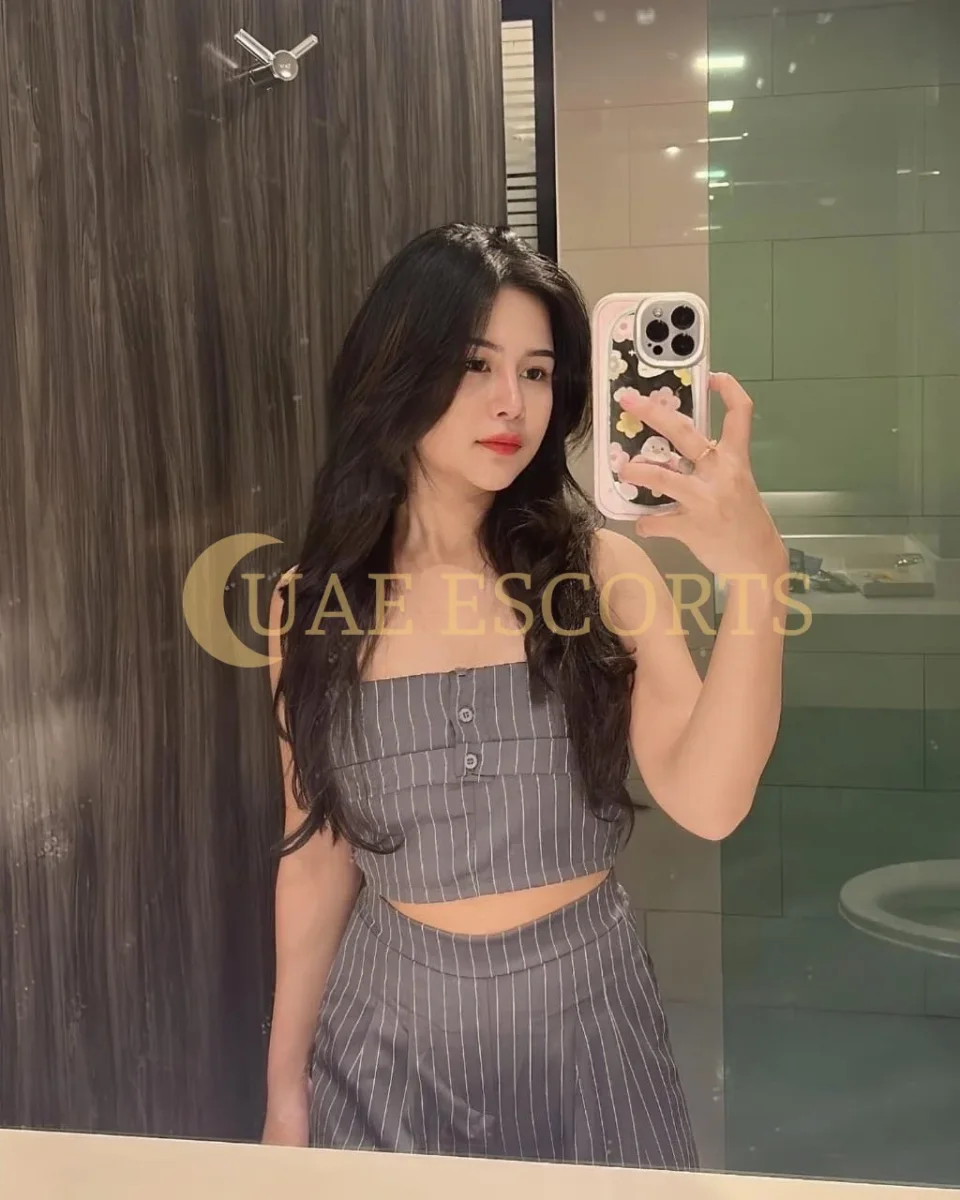 Fridsemd photo 2 in Tubingen: 25 years old, asian, slim, black hair, 166 cm, 46 kg, Medium bust