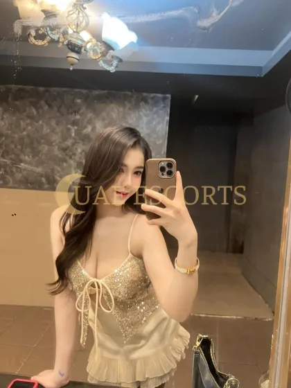 Friedl photo 5 in Swansea: 23 years old, asian, regular, black hair, 160 cm, 50 kg, Large bust