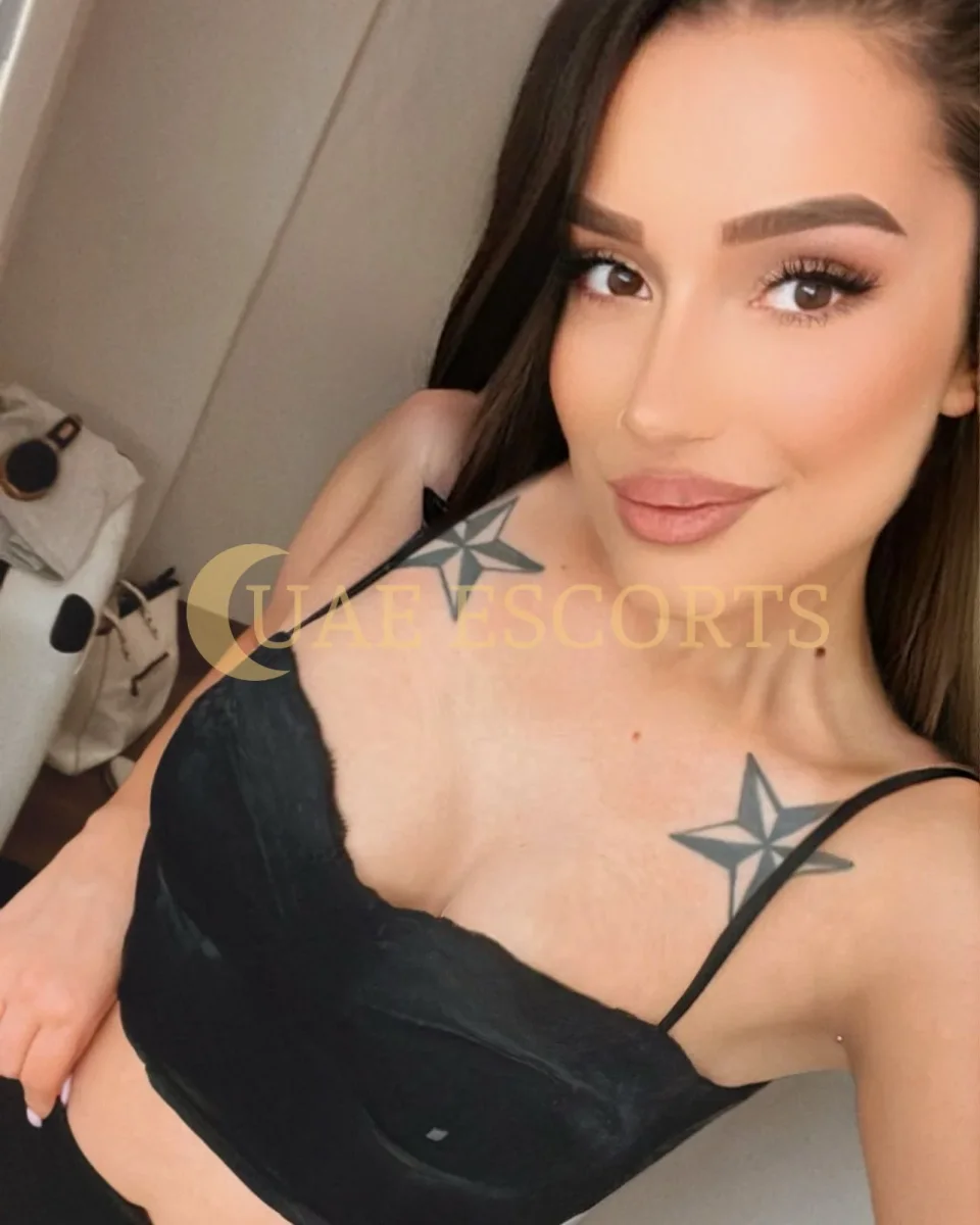 Geirlaug photo 2 in London: 36 years old, european, slim, red hair, 170 cm, Large bust