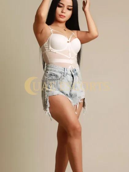 Геновева фото 1 - Nice, 26 лет, арабская, regular, брюнетка, 168 см, 52 кг, грудь Large