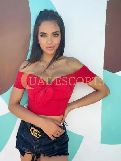 Georgeta photo 3 in Wakefield: 29 years old, slim, brunette, 171 cm, 54 kg, Medium bust