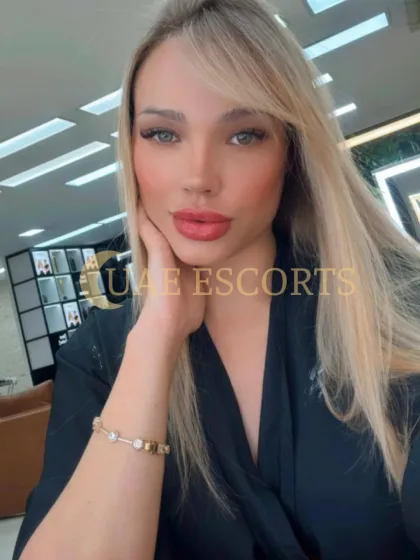 Gerlind photo 2 in Reading: 25 years old, european, regular, blonde hair, 161 cm, 60 kg, Large bust