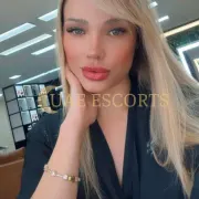 Gerlind photo 2 in Reading: 25 years old, european, regular, blonde hair, 161 cm, 60 kg, Large bust
