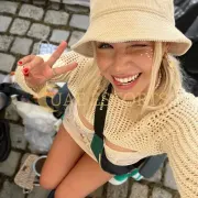 Gerta photo 5 in South Midlands: 21 years old, arab, regular, blonde hair, 168 cm, 60 kg, Medium bust