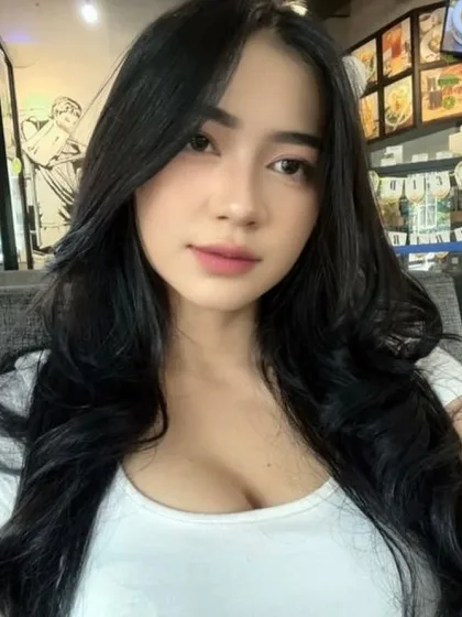 Kelsie photo 3 in Doha: 22 years old, asian, slim, black hair, 155 cm, 45 kg, B bust