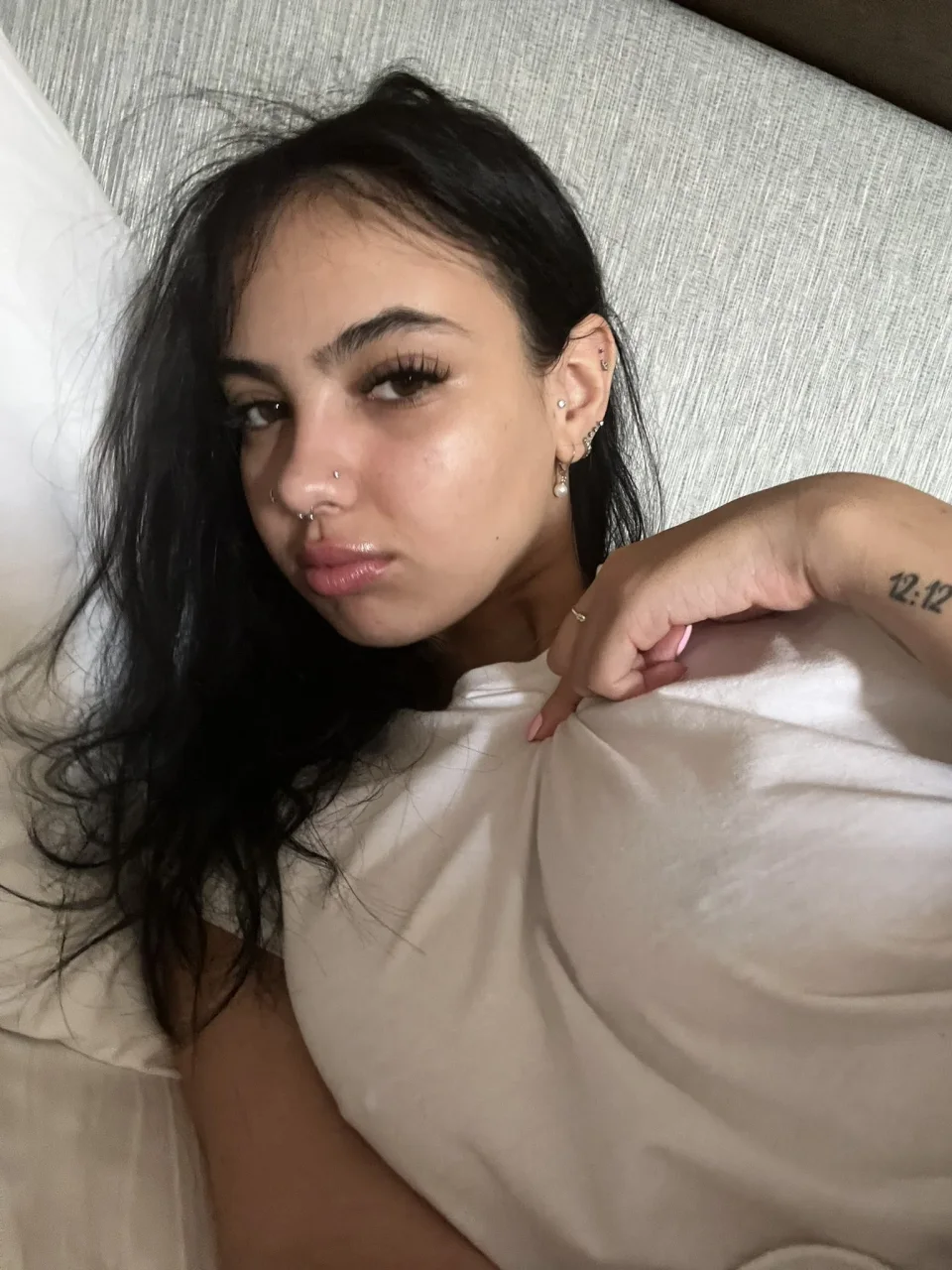 Johanna photo 2 in Doha: 28 years old, regular, black hair, 171 cm, 53 kg, C bust
