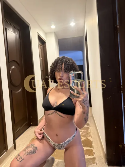 Giuseppa photo 3 in The Hague: 25 years old, european, regular, brown hair, 176 cm, 60 kg, Medium bust