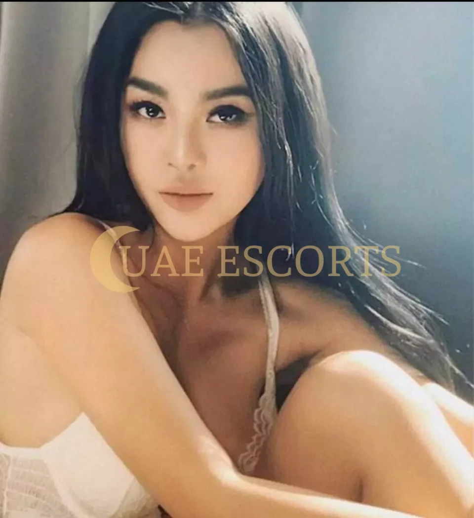 Gladys photo 1 in Munich: 24 years old, asian, brown hair, 170 cm, 68 kg, Medium bust