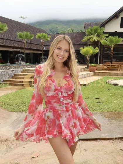 Graciela photo 1 in Kaiserslautern: 21 years old, european, slim, blonde hair, 165 cm, 55 kg, Large bust