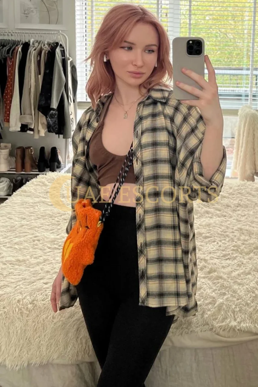 Groa photo 6 in Birmingham: 26 years old, european, slim, brown hair, 154 cm, 45 kg, Medium bust
