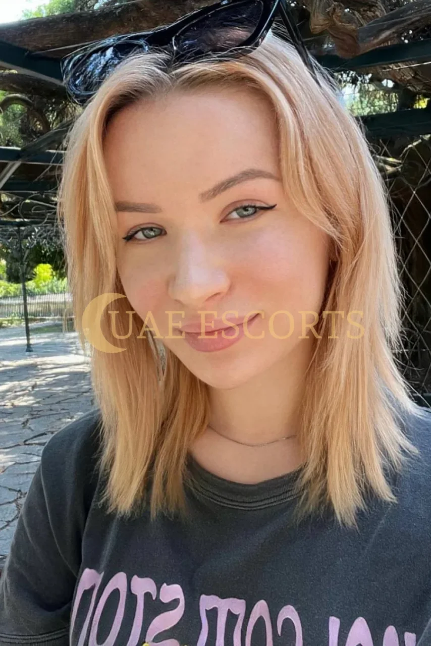 Groa photo 8 in Birmingham: 26 years old, european, slim, brown hair, 154 cm, 45 kg, Medium bust
