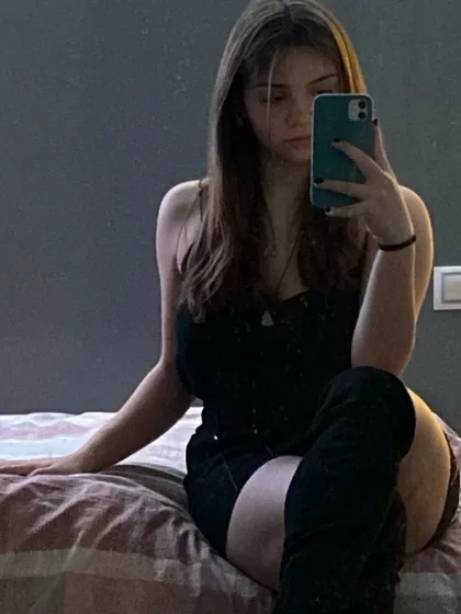 Elisabeth photo 1 in Doha: 27 years old, asian, regular, black hair, 172 cm, 68 kg, B bust