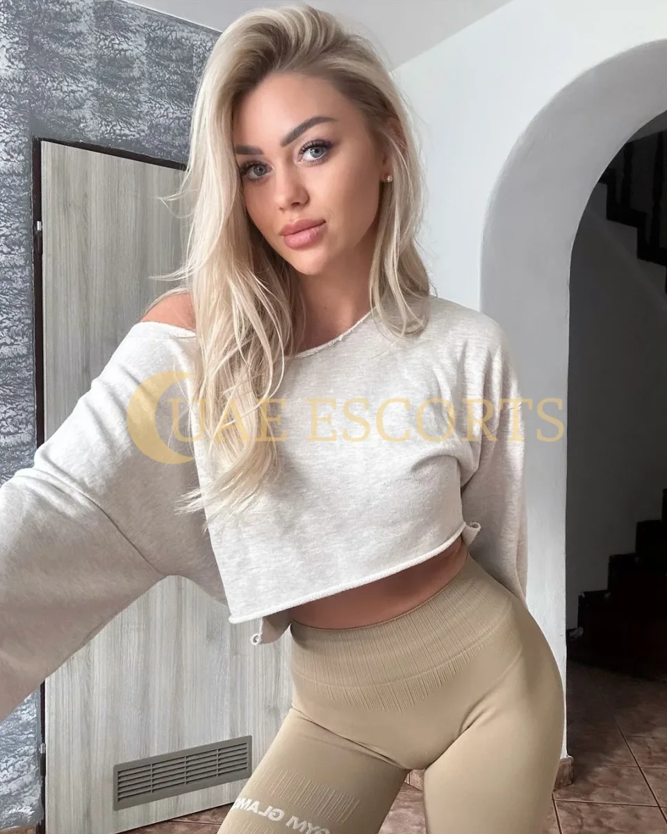 Хендрикка фото 6 - Bremen, 23 года, regular, блондинка, 168 см, 59 кг, грудь Large